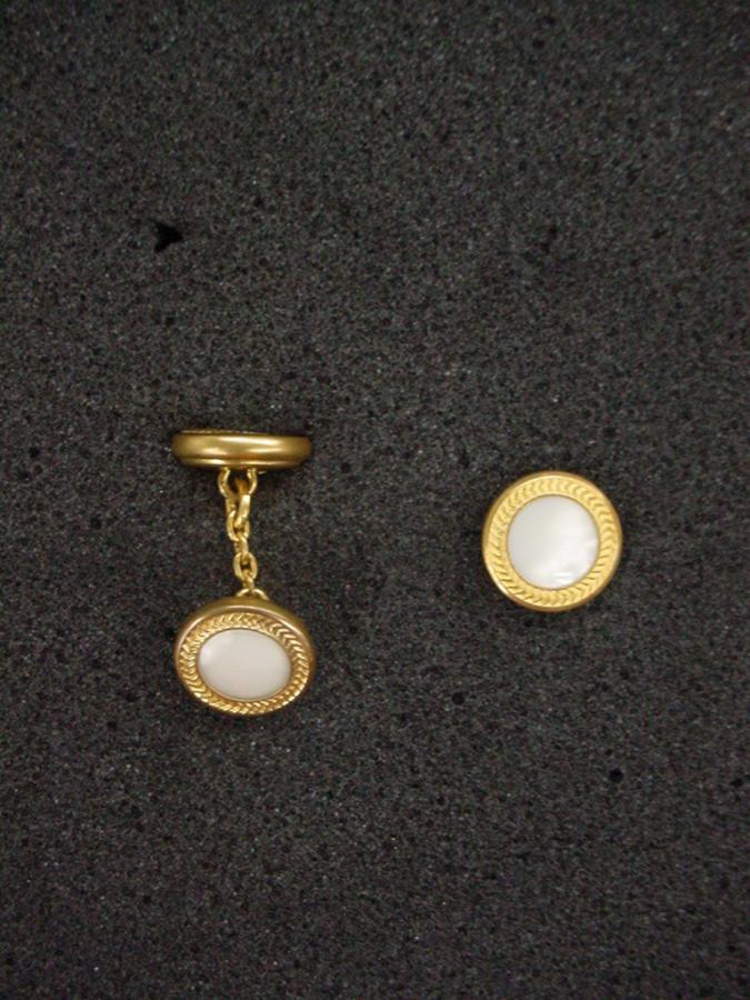 cuffbutA12b