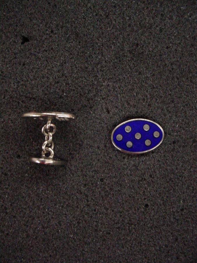 cuffbutA15b