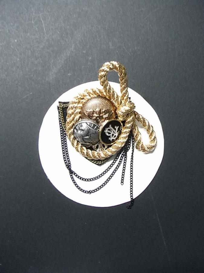 broochGO20b