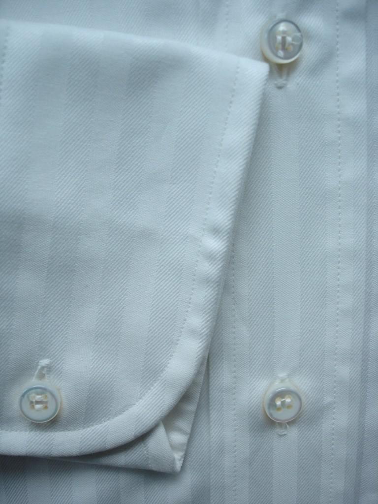 2YW1569b