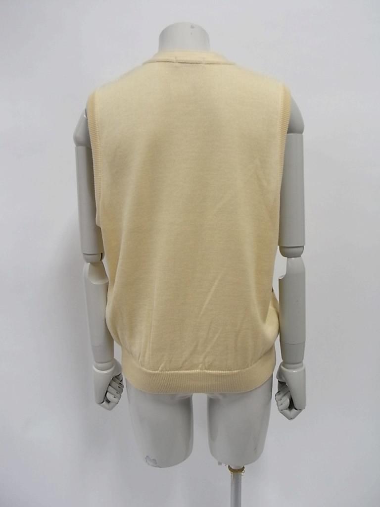 5VYE695b
