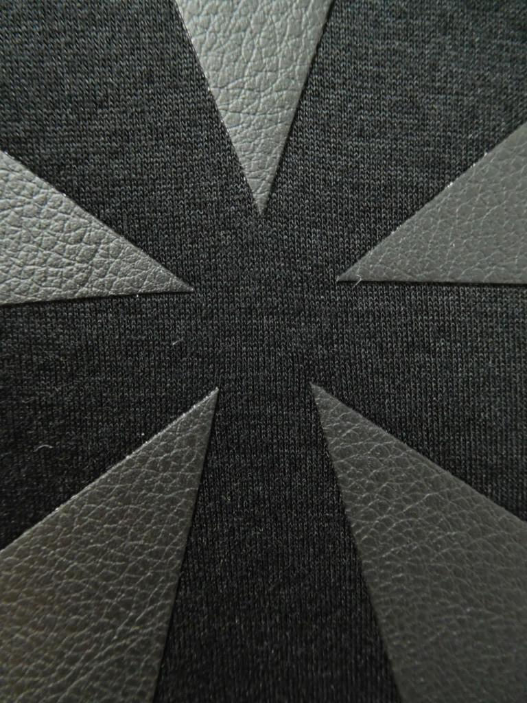 7B102bA