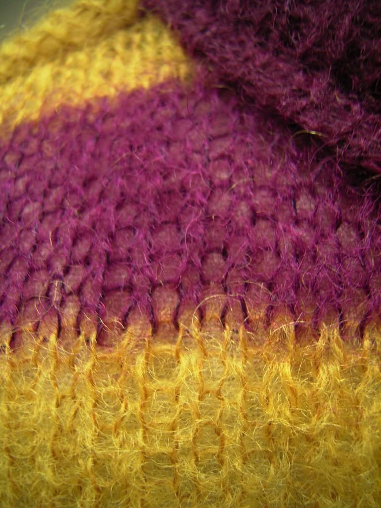 7PU77b