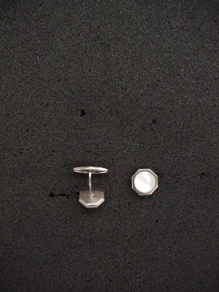cuffbutA8b