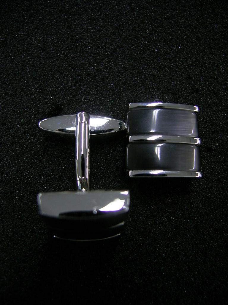 cuffbutB113b