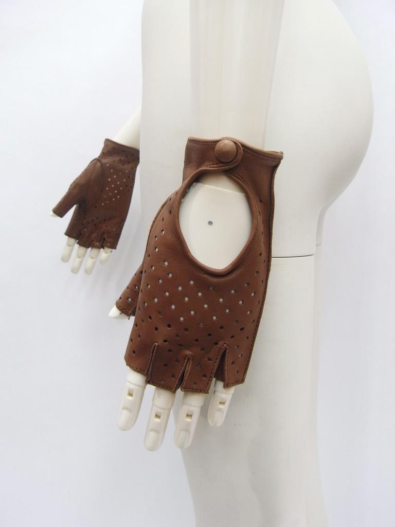 gloveBR74e