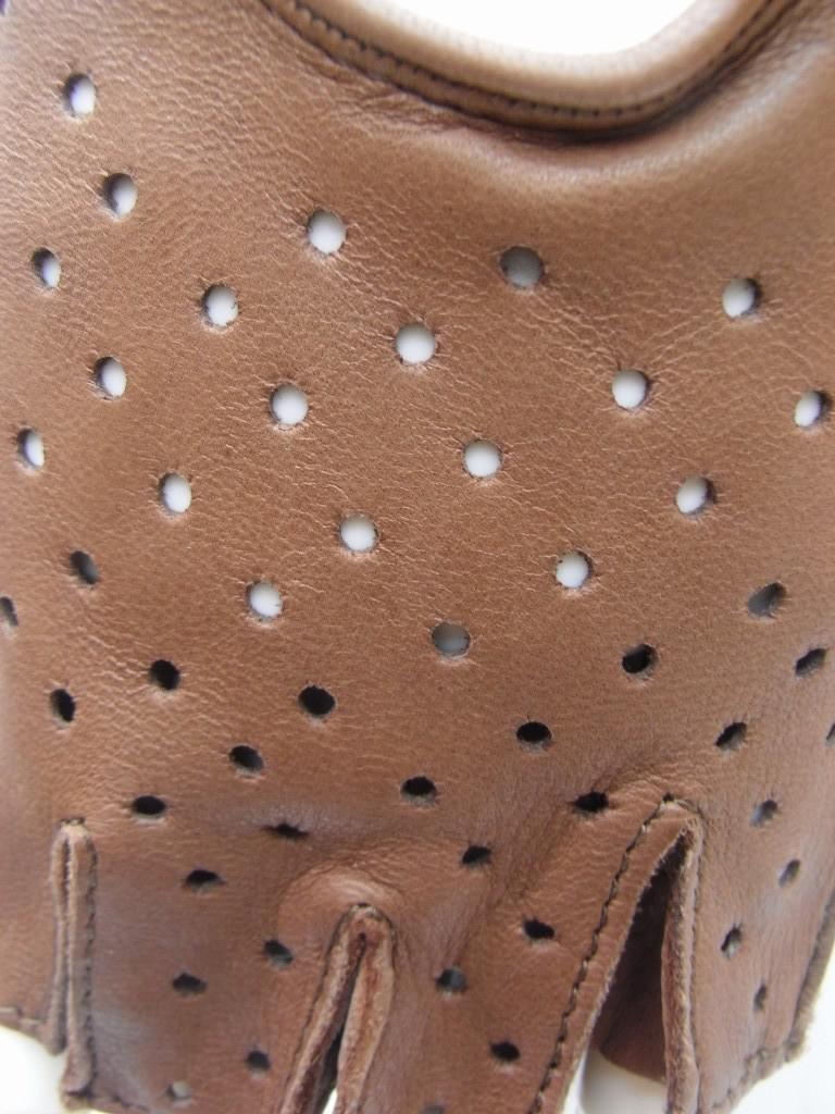 gloveBR74e