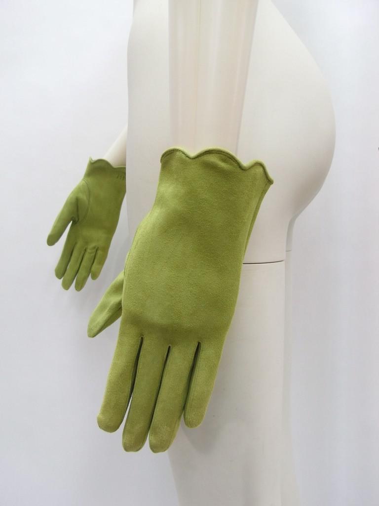 gloveGR86e