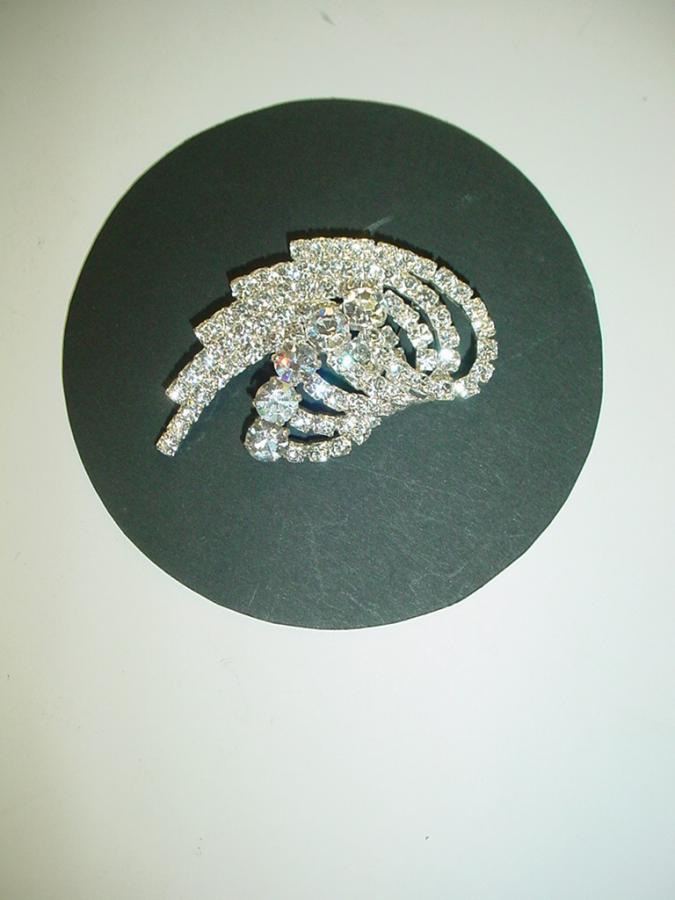 broochCL7c