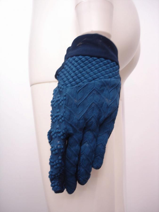 gloveBL149c