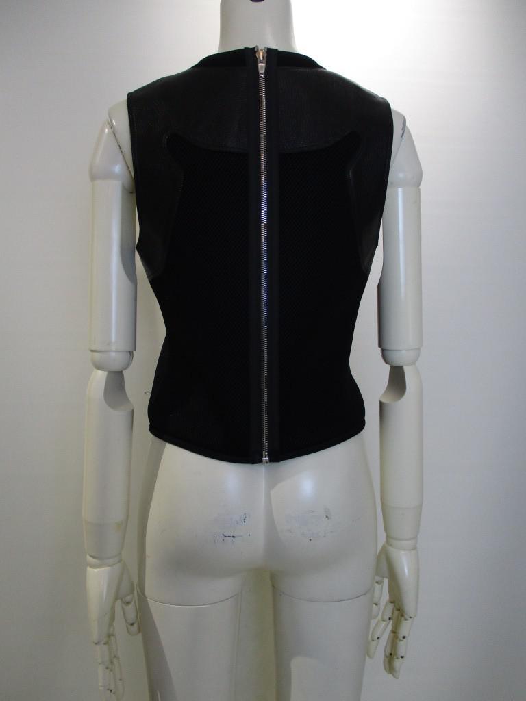 2B4053c