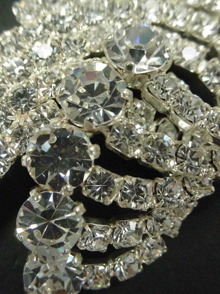 broochCL7c
