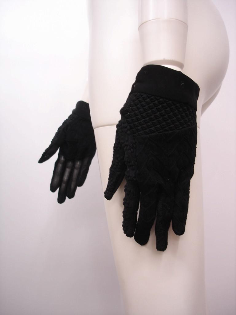 gloveB148c