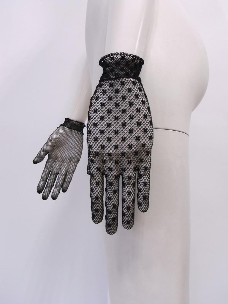 gloveB272c