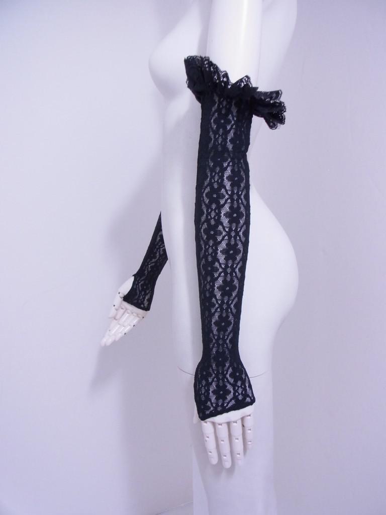 gloveB279c