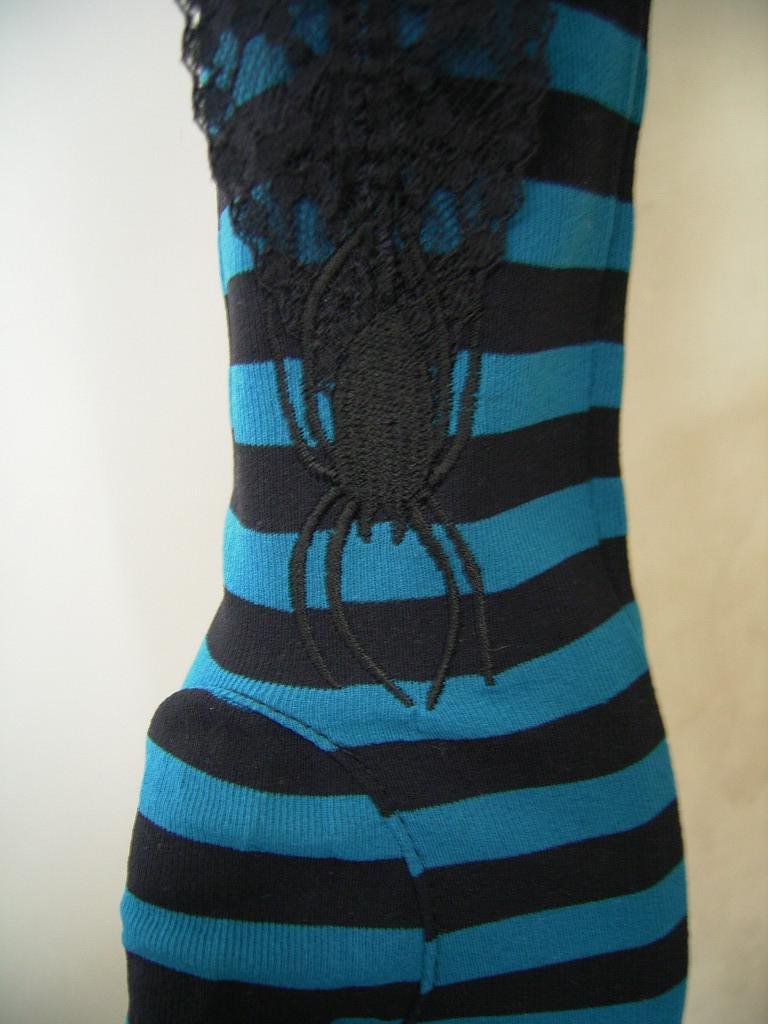 gloveBL136c