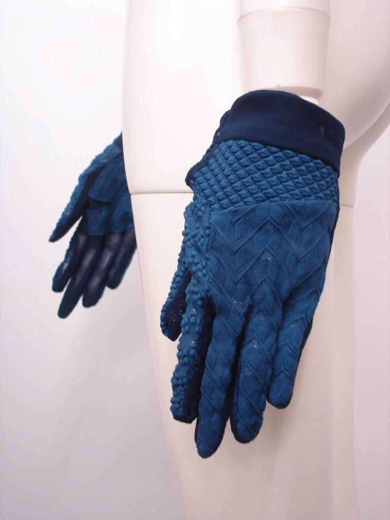 gloveBL149c