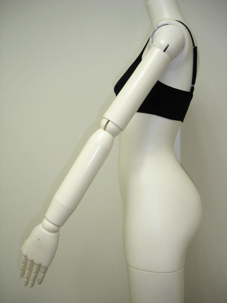 TB829c