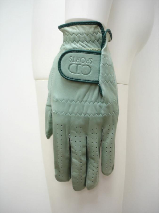 GloveGGR7a