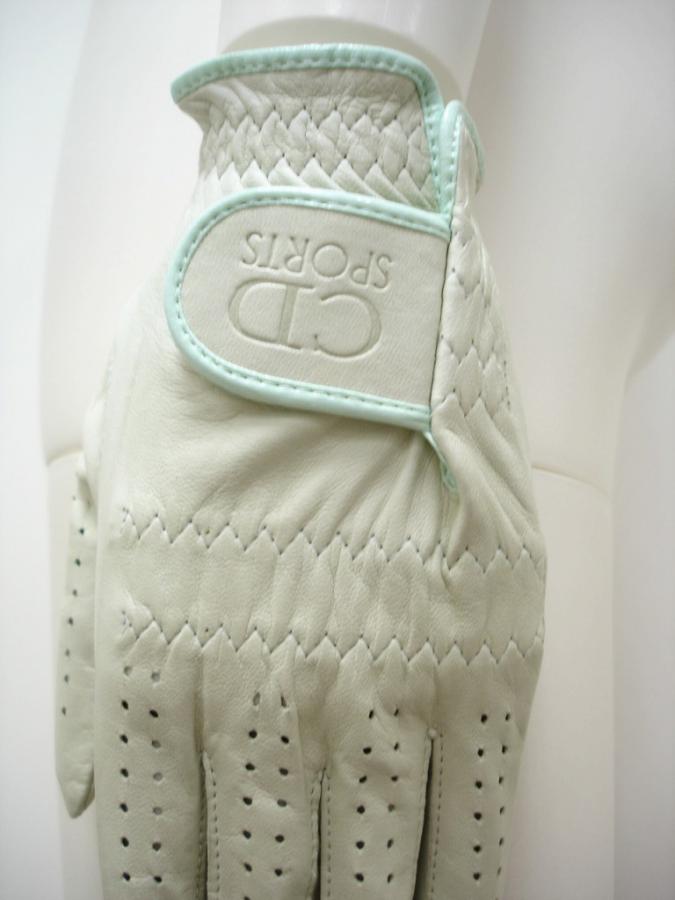 GloveGGR8a