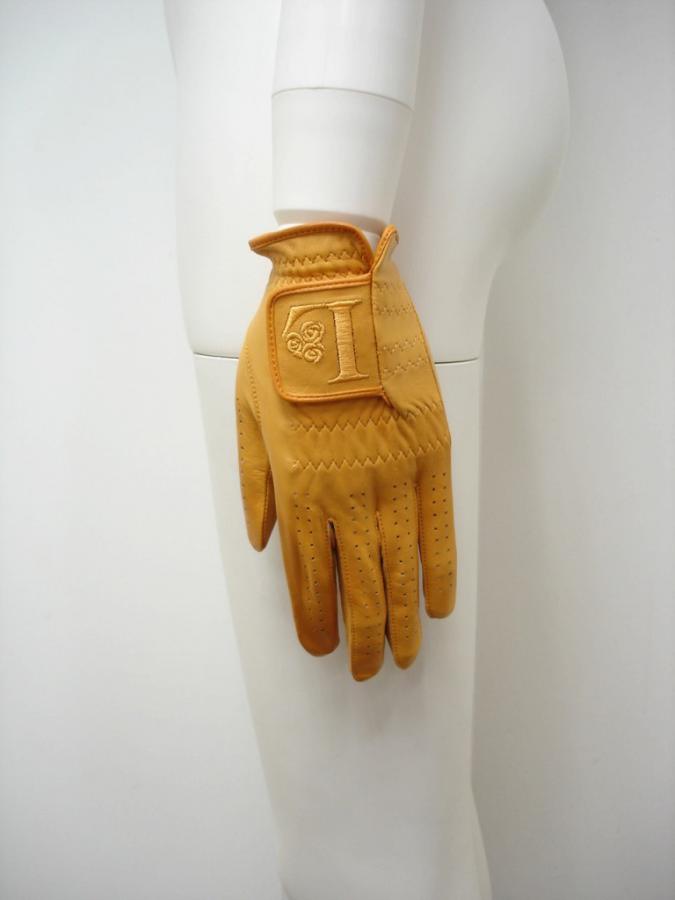 GloveGOR18a