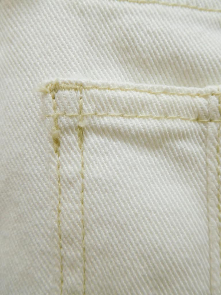 8WU277d